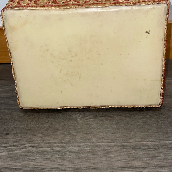 Vintage Wicker Sewing Box - Picture 11 of 13